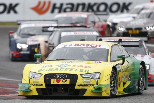 Rockenfeller bravúros második helyével átvette a DTM tabella vezetését