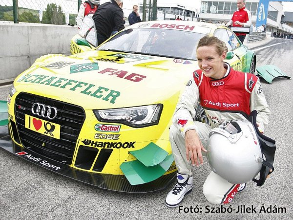 A bájosság és a szörnyeteg: Katinka és az Audi RS5 DTM, indulás előtt