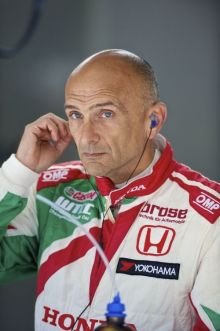 Tarquini WTCC portrait_r220