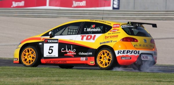 Lotti szerint a SEAT León TDI minden értelemben passzolna a TC3-sorozatba, de az Alfa Romeo, a Ford, a Volkswagen, a Honda, az Opel és a Mercedes részvételét is el tudja képzelni
