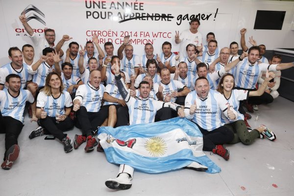 Fangio F1-es bajnoki címe után 57 évvel újra van világbajnoka Argentínának!